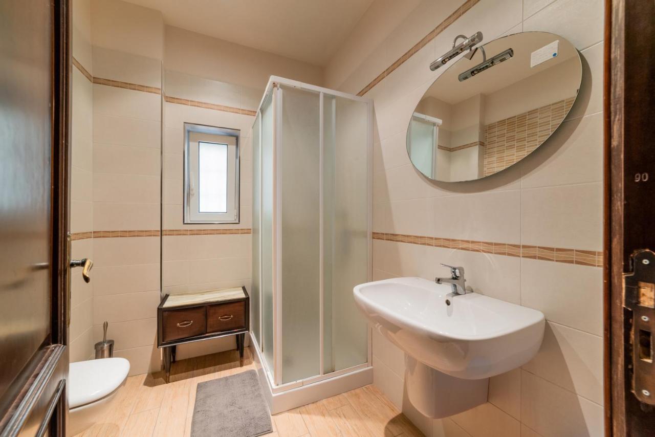 House Of Arts Hotel Bari Buitenkant foto